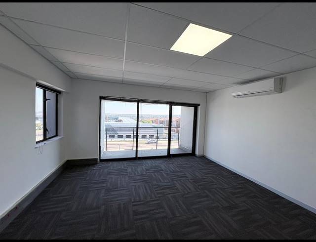 442M² OFFICE TO LET IN VORNA VALLEY